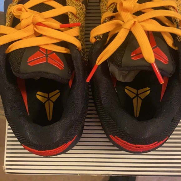 KOBE XI ELITE LOW main image 6